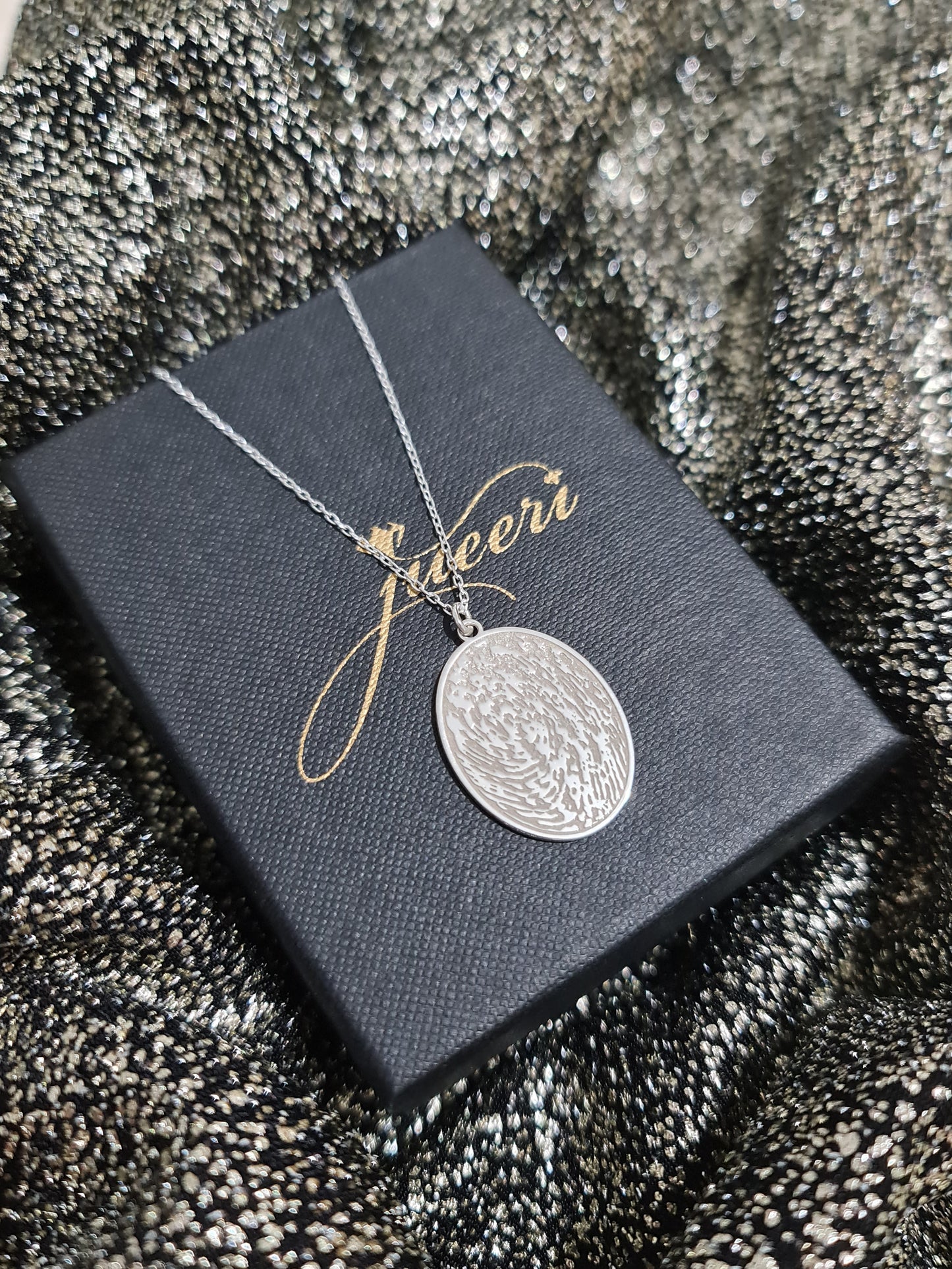 Custom Oval Fingerprint Name Necklace