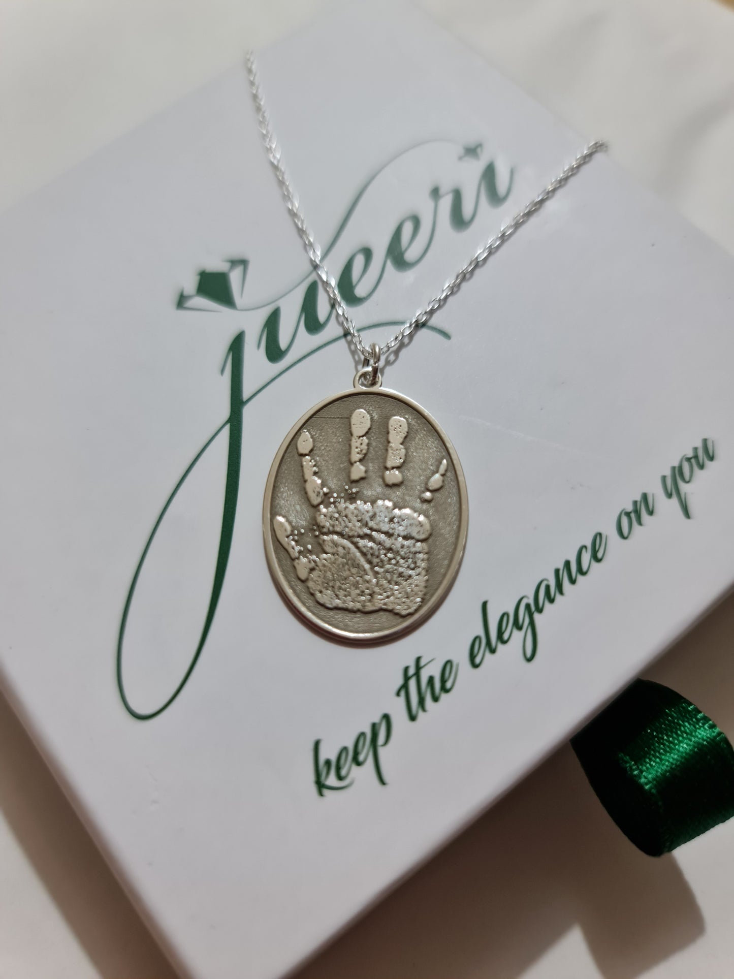 Custom Oval Fingerprint Name Necklace