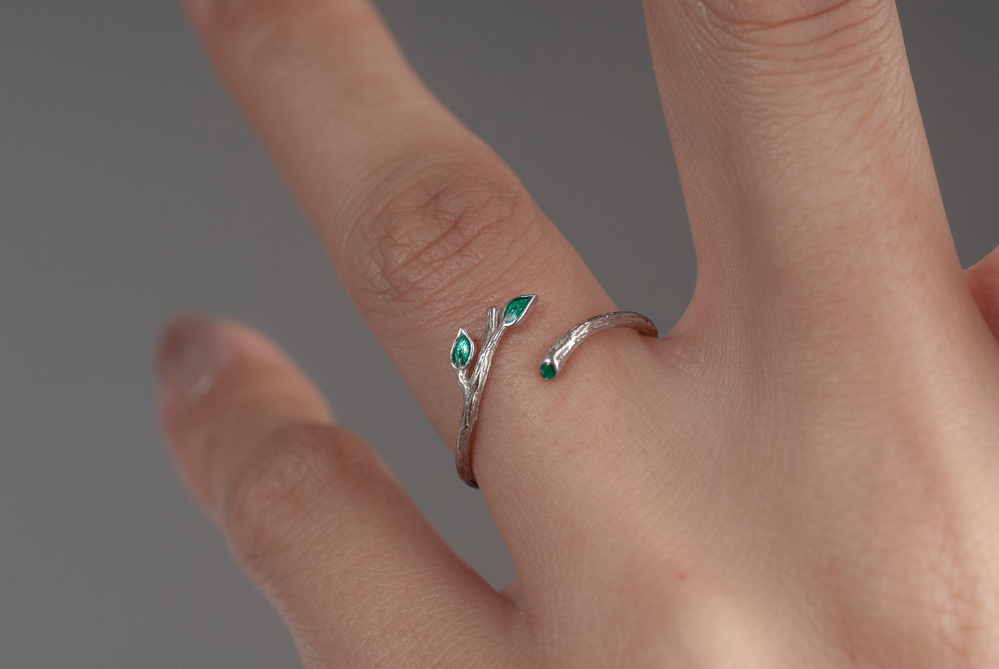 Nature-Inspired Adjustable Leaf Ring