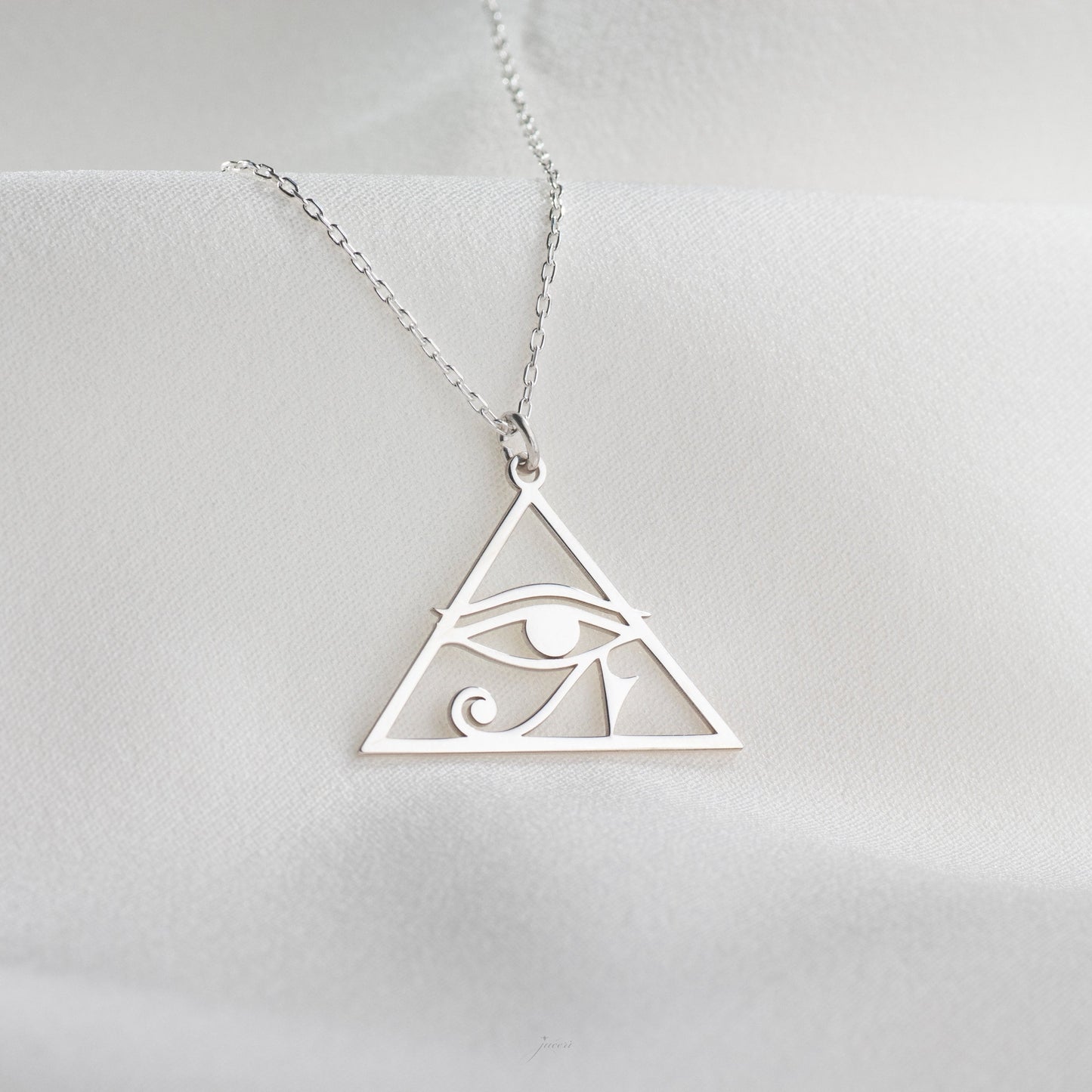 Eye of Horus Choker